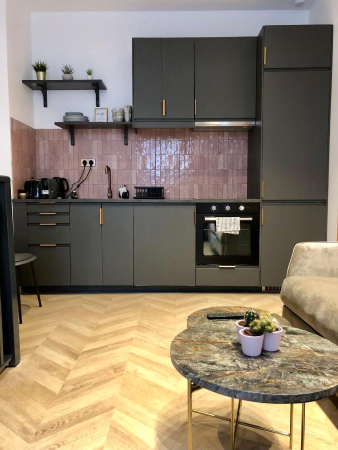 Appartement New Eiffel Tour ! Splendid In The Heart Of Parijs